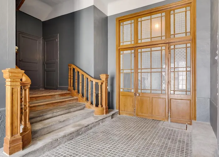 Tribus-gites Urbains * קרקסון